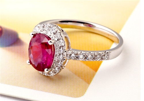 周大福戒指寓意什么意思,周大福钻石戒指上的标示是什么意思？