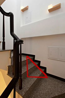 数过楼梯的台阶吗,怎么都装修成单数 这是我见过最科学的解释 