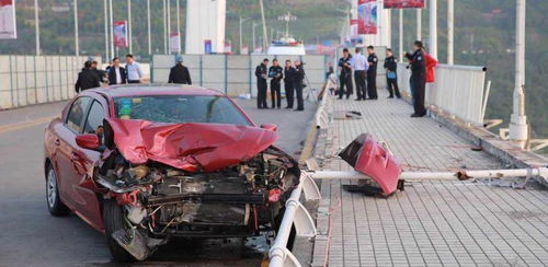 重庆万州公交车坠江事故,都是冲动惹的祸