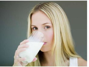 孕妇喝牛奶是有讲究的,哪些孕妇不能喝牛奶