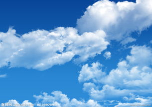 PS高手们怎样给海景照片加蓝天白云啊 或者融合两张照片 
