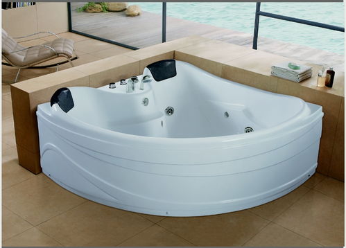 扇形浴缸尺寸(扇形浴缸尺寸是多大)
