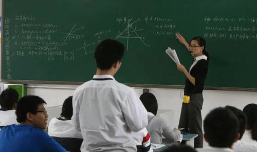 大学生进学生会是好事还是坏事(大学进学生会真的好吗)