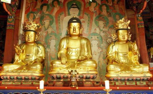 寺庙禁止游客对佛像进行拍照 不是迷信,而是另有隐情