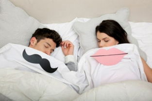 情侣的五种睡姿暗示心理亲密度