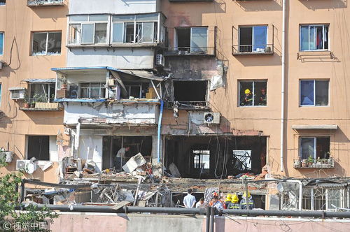 沈阳小区发生爆炸 阳台窗户炸毁3人死亡 