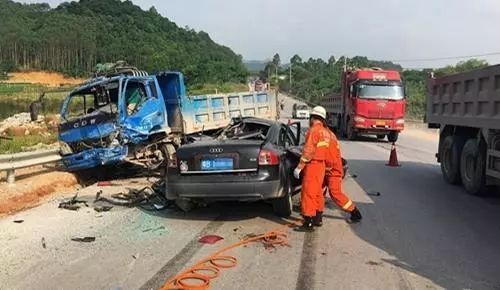 农民工在烟台遭遇意外车祸,一死三伤后续处理成难事,农民工干活受伤，是工伤纠纷还是人身损害纠纷？-第3张图片