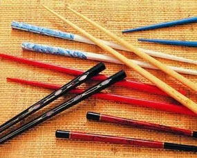 木筷子上了油漆对人体有害的吗(木筷子上有透明漆安全吗)