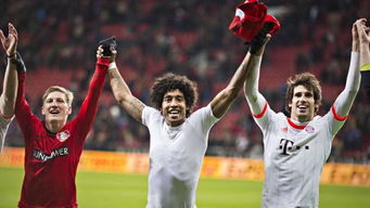 德甲冠军积分纪录,五大联赛历史上有最终100分以上夺冠的球队吗?