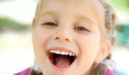 关注孩子牙齿健康,避免未来花大价钱为孩子矫正牙齿