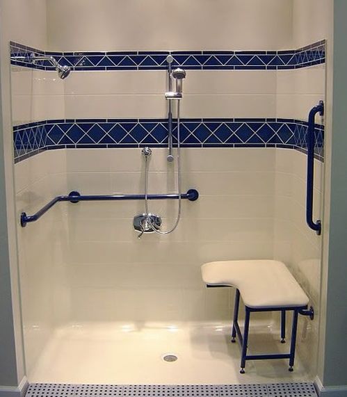 装修时淋浴房内加入这设计,多点钱带来更好体验感,老人小孩更安全