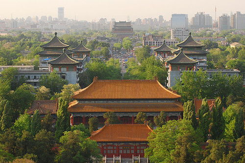 北京城有个 揽胜第一处 ,是俯览市中心的好地方,门票仅2元