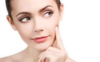 导致女生脸上容易起斑的原因有哪些 有预防的办法吗