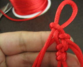 手工编织手链,线的松紧根据男女调节 2