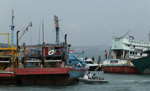 又起争端 大批渔船突然现身南部海域,总统强硬 拒绝一切谈判