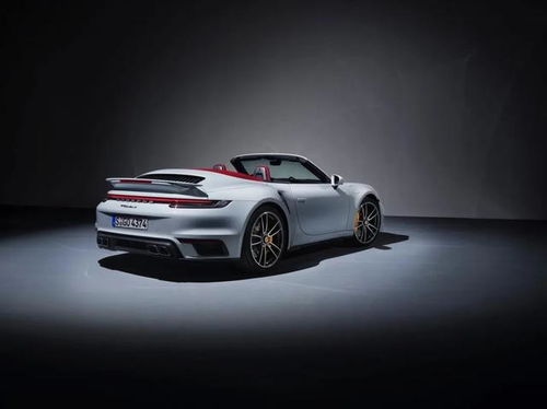 650马力 全新911 Turbo S 擒牛斩马只是表象,其实我是个 舒适 的超级跑车 