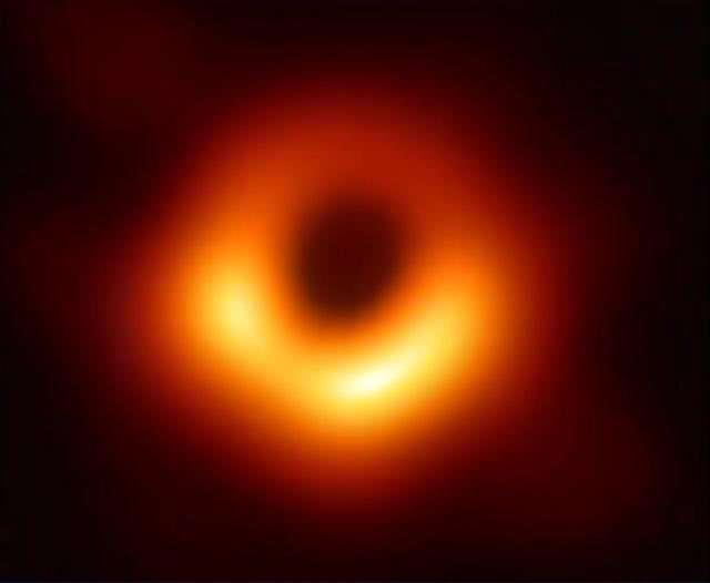 会有黑洞来到我们附近吗 银河系有1亿黑洞,但绝大多数都看不见