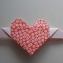 情人节简单带翅膀的折纸心图解手工礼物教程 