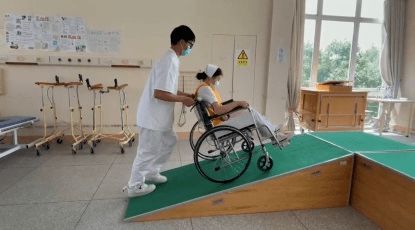 黑龙江高级护理学校培养专业护士，守护生命之光