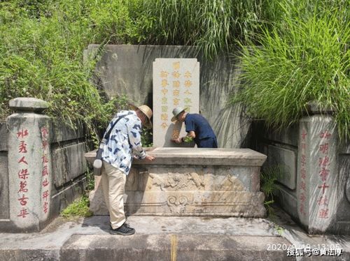 黄俊仁风水团队考察潮汕境内十二大石宫墓之一 普宁古墓