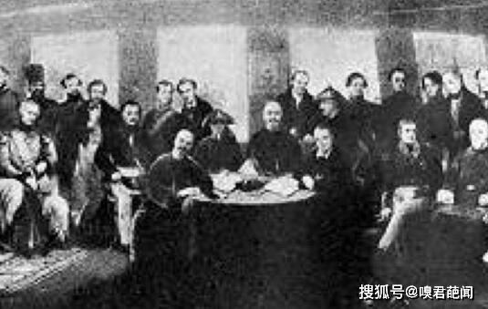 第一次鸦片战争发生的时间 1840年,中国签订第一个不平等条约