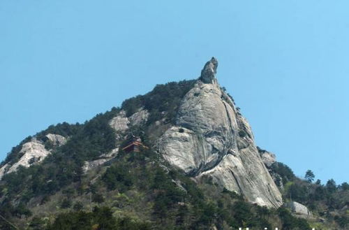 游麻城龟峰山抒怀 七律