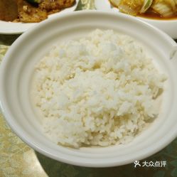 米饭怎么弄好看？为什么有些饭店米饭要打好看(饭店做米饭是怎么做的?)