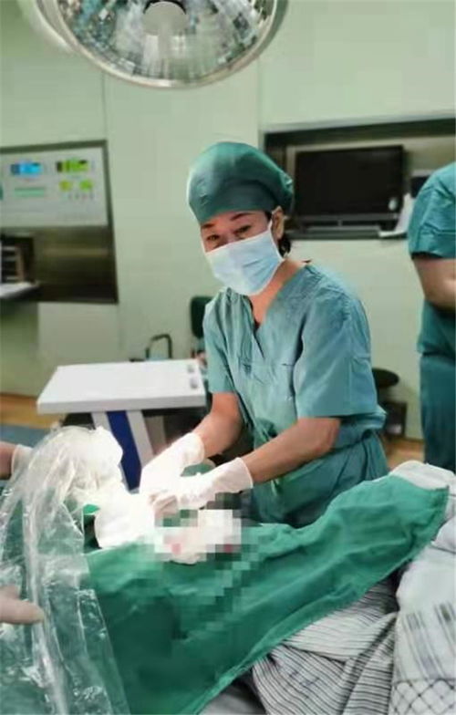 唐山市人民医院乳腺三科 开展超声引导微波消融治疗乳腺纤维腺瘤