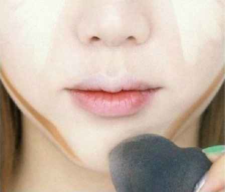 如何化妆使脸变小 韩国妹纸化妆显脸小的秘籍