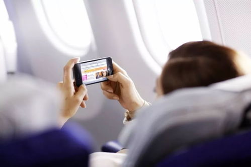 为什么飞机上不能玩手机 知道真相前,我们可能被忽悠了20年