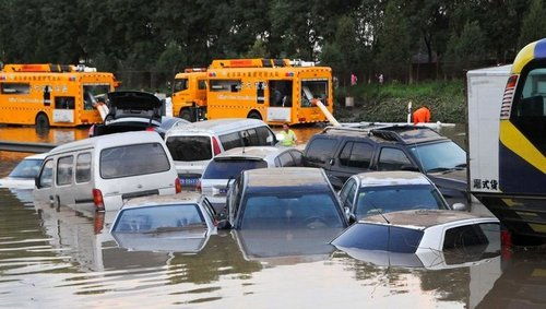 豪雨成灾 泡水车补救8法