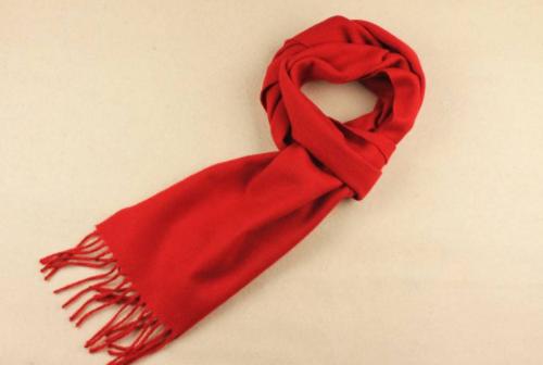 心理测试 三条红围巾,你最喜欢哪一条 测你在人际关系上的优势