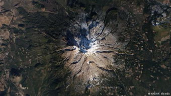 火山喷发 飓风肆虐 从外太空看地球自然灾害是啥样