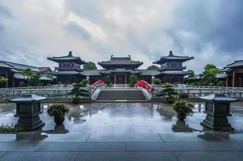 宝山寺 金色炉台 请为宝山的优秀建筑投票