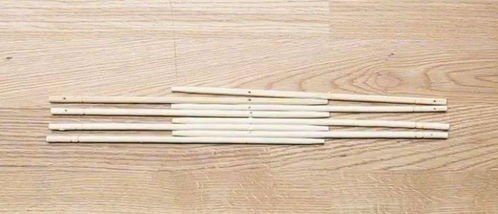 废旧的筷子不要扔,加根绳子绑一下,放在厨房居然可以这么用