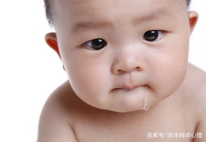 婴儿口水多是因长牙 其实生病致口水多的情况也不少,宝妈应当心