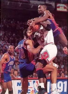 NBA史上打球最脏的球队 强如乔丹,都要被他们狂虐 