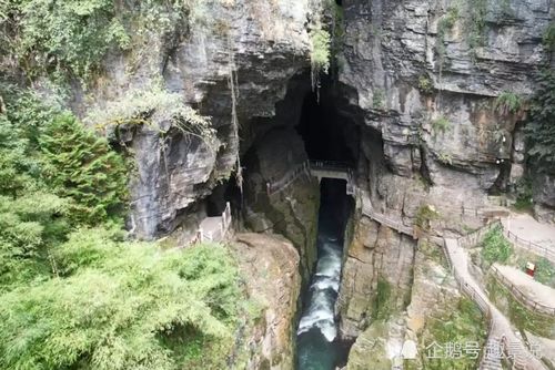 湖北荆门甘泉洞风景区