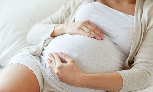 原创孕晚期，胎动如果出现在这个“部位”，可能是胎宝“入盆”了