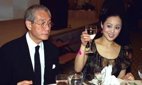 香港富豪陈曜旻,为小23岁女星抛弃患癌妻子,晚年破产人财两失