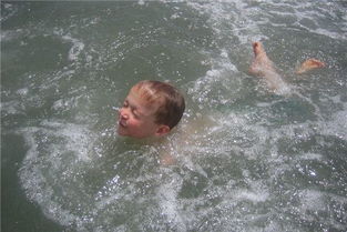 梦见儿子溺水是什么意思梦到儿子溺水好不好(做梦梦见儿子差点溺水)