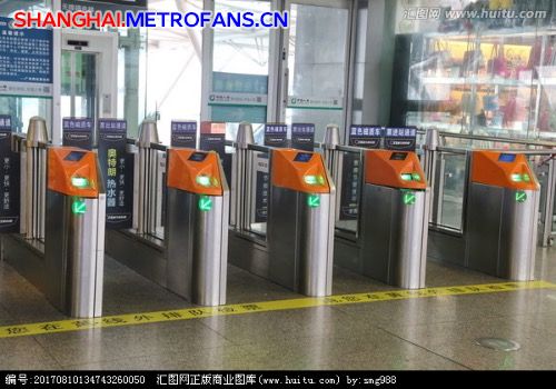 上海地铁最新拍打门闸机建议 高铁国产新款闸机同理