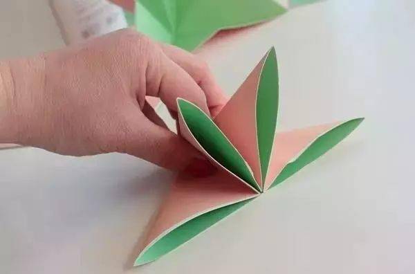 手工 几种简单折纸花教程 太漂亮了