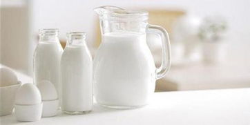牛奶怎么选 纯牛奶 高钙奶 脱脂奶