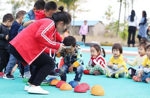 幼儿园组织百家宴,要求家长小露一手,本以为是百家宴却变鸡蛋宴