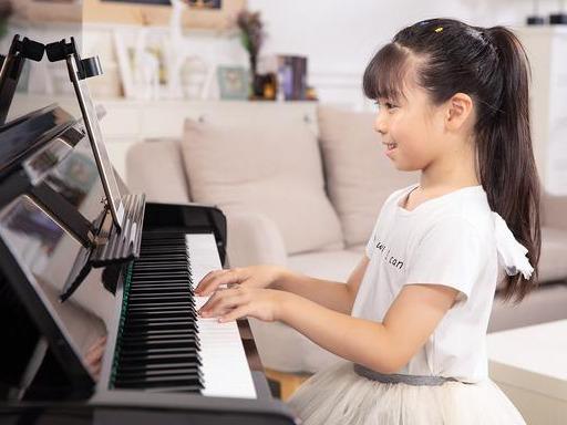 女生学钢琴调律适合吗,40岁学习钢琴调律晚吗？