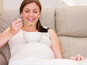 孕妇梦见吃饭是什么意思 周公解梦 