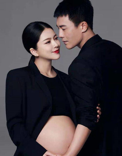 王灿怀孕大肚子,怀孕九个月了,但肚子出奇的大,不知道怎么回事?