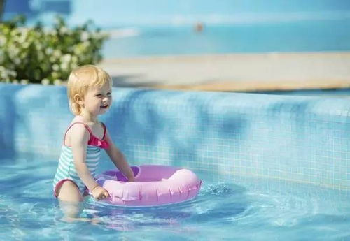 原创1岁内宝宝游泳好处竟然这么多！但4个游泳注意事项一定得看！