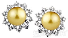 周大福珍珠钻石耳环定制,关于周大福钻石耳钉。请问这款宝贝的编号和价格分别是多少？